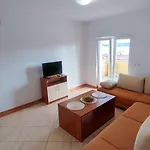 Penava, Private Beach, Pool And 7min To Trogir