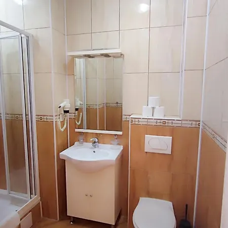 Penava, Private Beach, Pool And 7min To