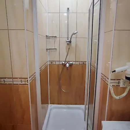 Penava, Private Beach, Pool And 7min To Trogir