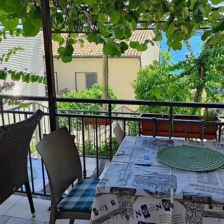Apartment Penava, Private Beach, Pool And 7min To