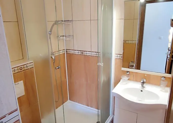 Penava, Private Beach, Pool And 7min To *