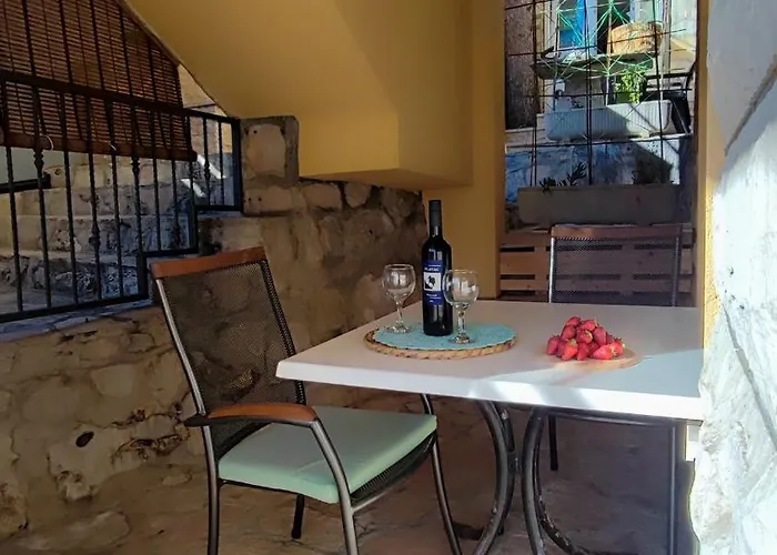 Penava, Private Beach, Pool And 7min To *