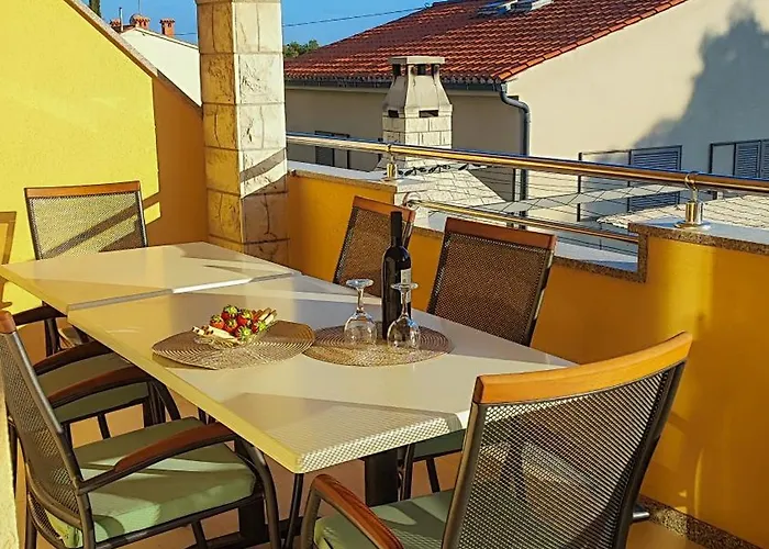 Apartmán Penava, Private Beach, Pool And 7min To