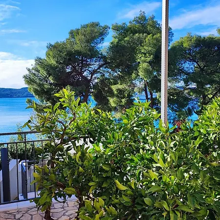 Penava, Private Beach, Pool And 7min To * Trogir