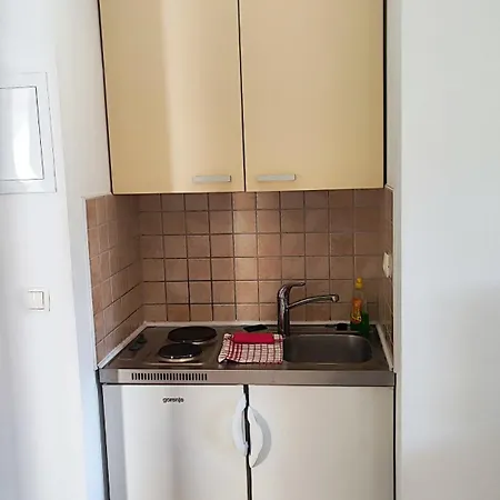 Apartment Penava, Private Beach, Pool And 7min To