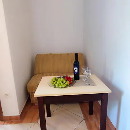 Apartment Penava, Private Beach, Pool And 7min To *