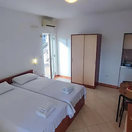 شقة Penava, Private Beach, Pool And 7min To
