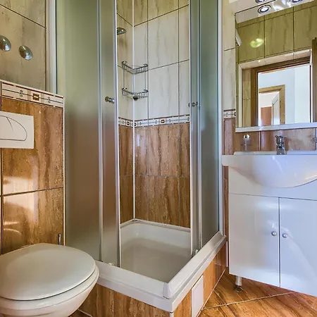 Apartment Penava, Private Beach, Pool And 7min To *