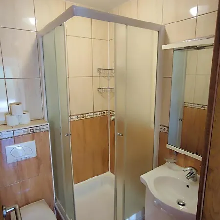 Penava, Private Beach, Pool And 7min To