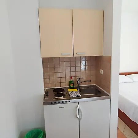 Apartment Penava, Private Beach, Pool And 7min To *