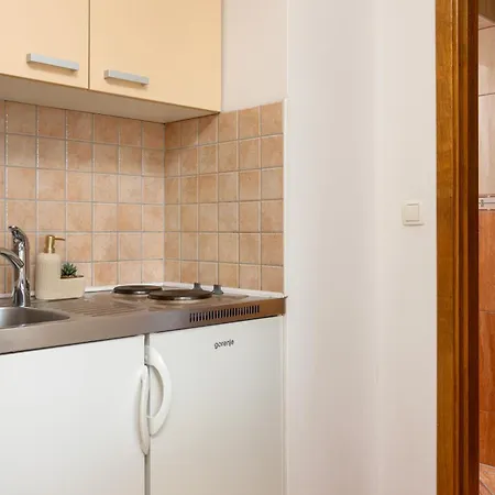 Apartman Penava, Private Beach, Pool And 7min To *