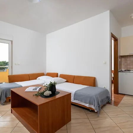 Penava, Private Beach, Pool And 7min To *