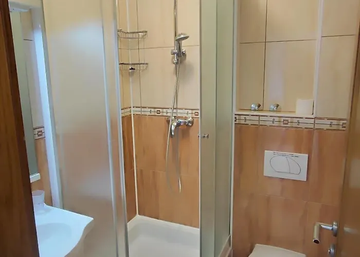 Penava, Private Beach, Pool And 7min To *