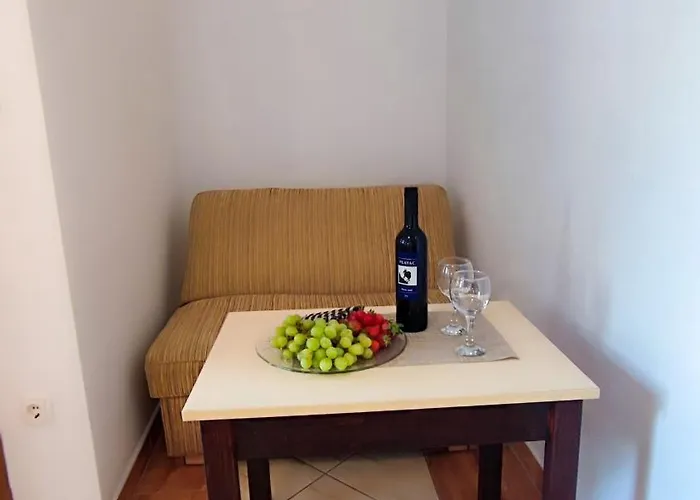 Apartman Penava, Private Beach, Pool And 7min To *