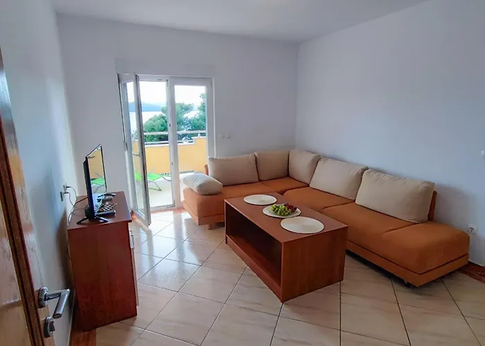 Lejlighed Penava, Private Beach, Pool And 7min To *