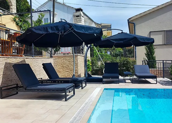 Apartman Penava, Private Beach, Pool And 7min To *